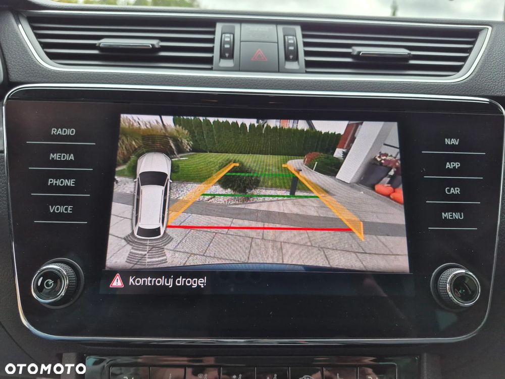 Skoda Superb 2.0 TDI SCR 4x4 Style DSG - 12