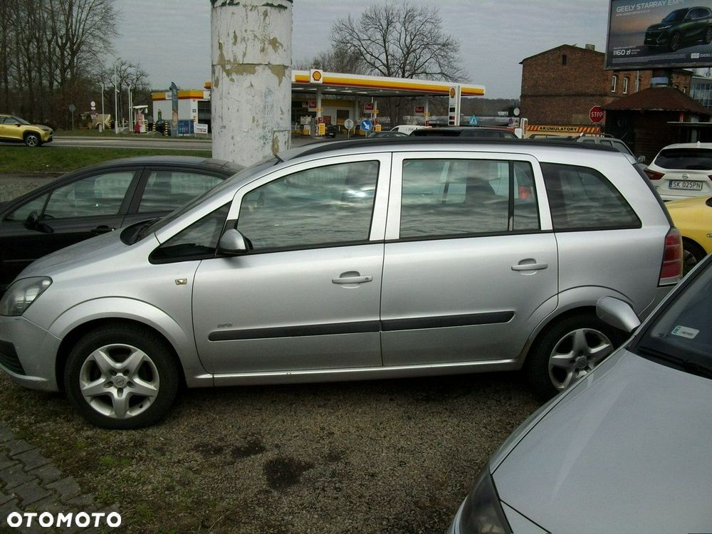 Opel Zafira - 4
