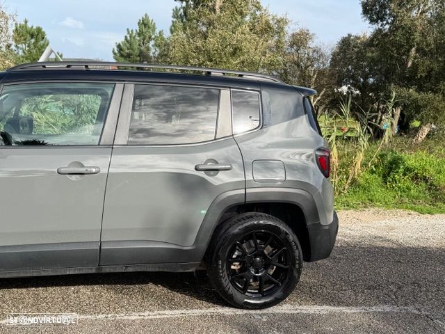 Jeep Renegade 1.3 T-GDI 4xe Auto Summit - 3
