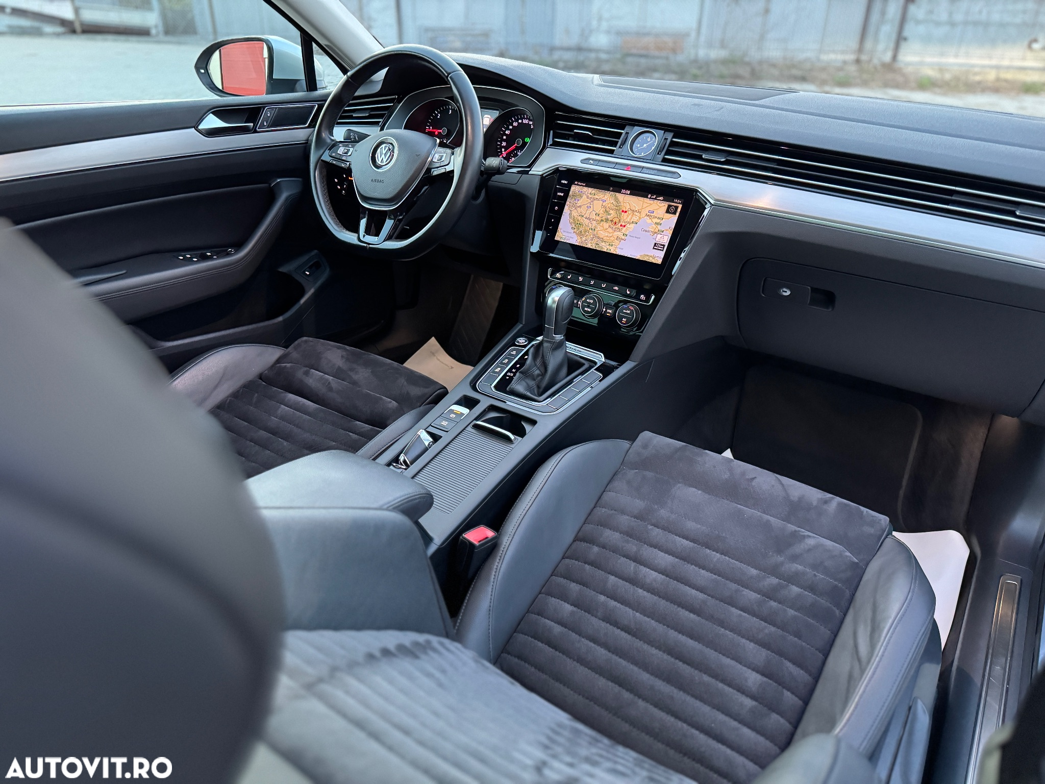 Volkswagen Passat 2.0 BiTDI DSG 4Mot Highline - 6