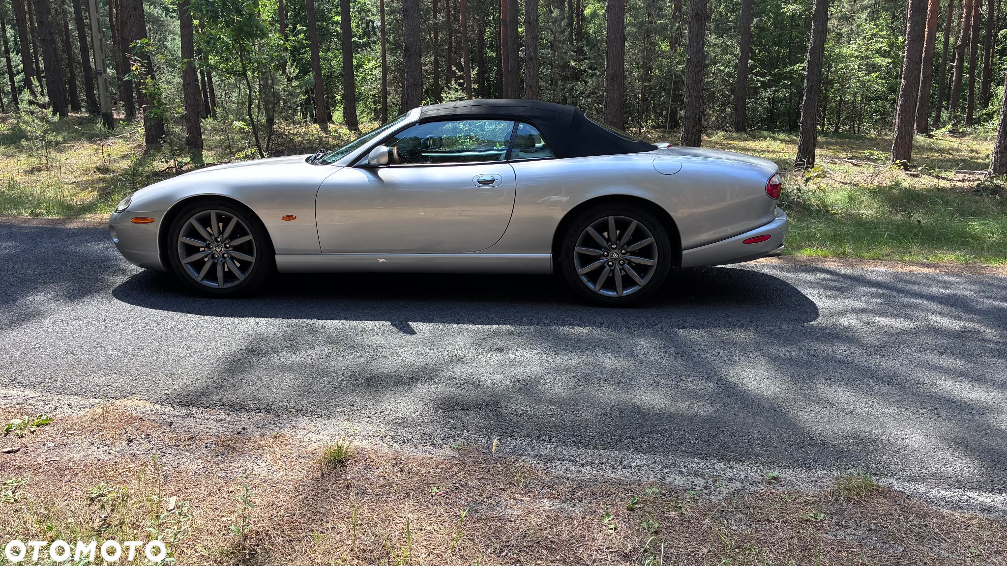 Jaguar XK8 Cabriolet - 17