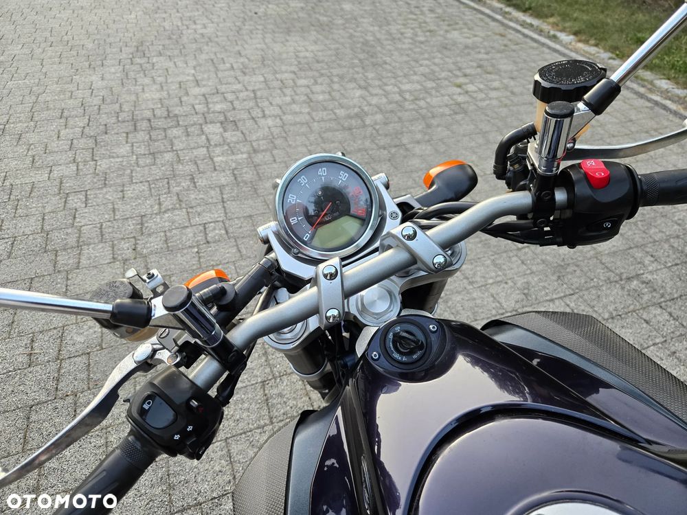 Yamaha MT - 20