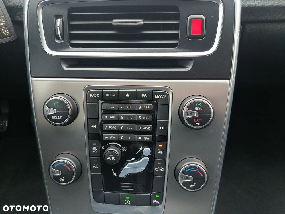 Volvo V60 D3 Edition - 12