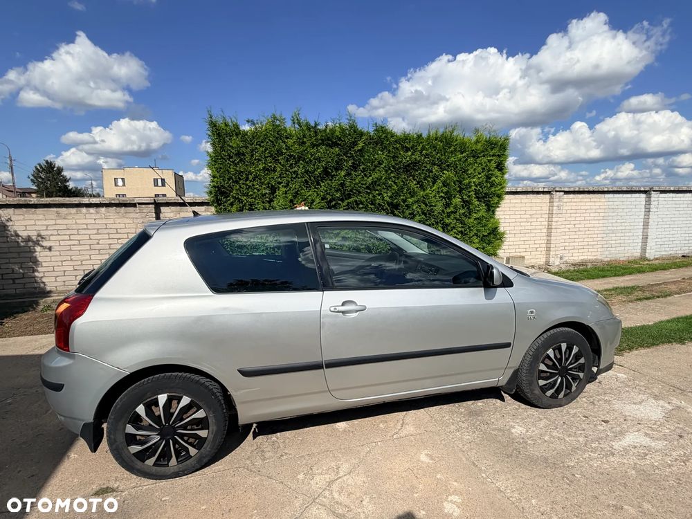 Toyota Corolla 1.4 VVT-i Base - 3