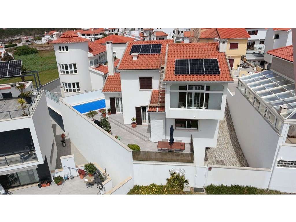 Moradia T3 no Sítio da Nazaré com Piscina Privada e Vista Mar Oport... - Grande imagem: 2/36