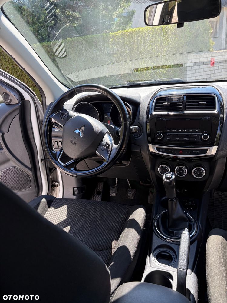 Mitsubishi ASX 1.6 Invite EU6 - 9