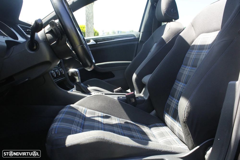VW Golf 1.4 GTE Plug-in - 14