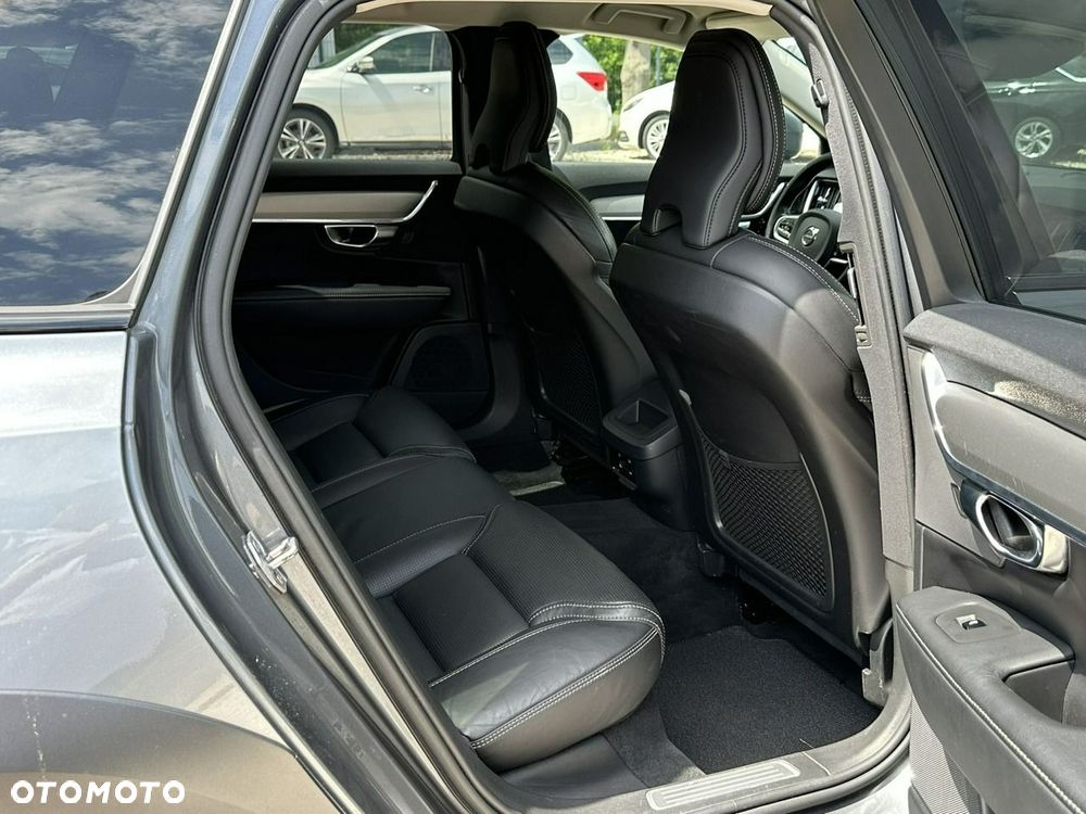 Volvo V90 Cross Country D5 SCR AWD Pro - 17