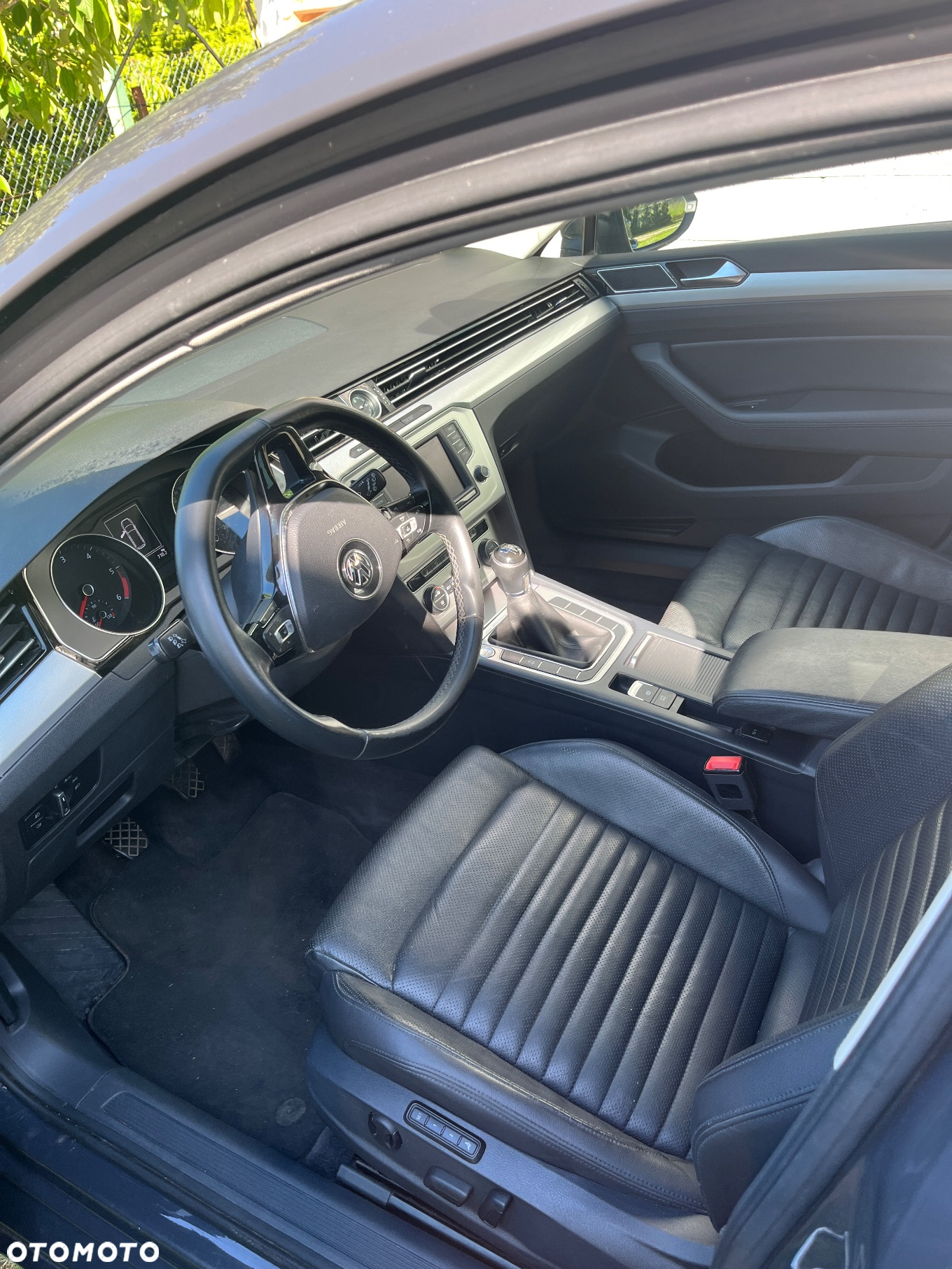 Volkswagen Passat 2.0 TDI BMT Comfortline - 12