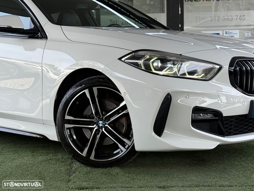 BMW 118 d Pack Desportivo M - 8