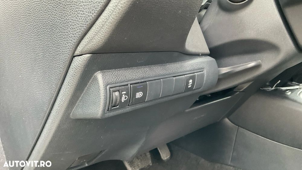 Toyota Corolla 1.8 HSD Dynamic - 16