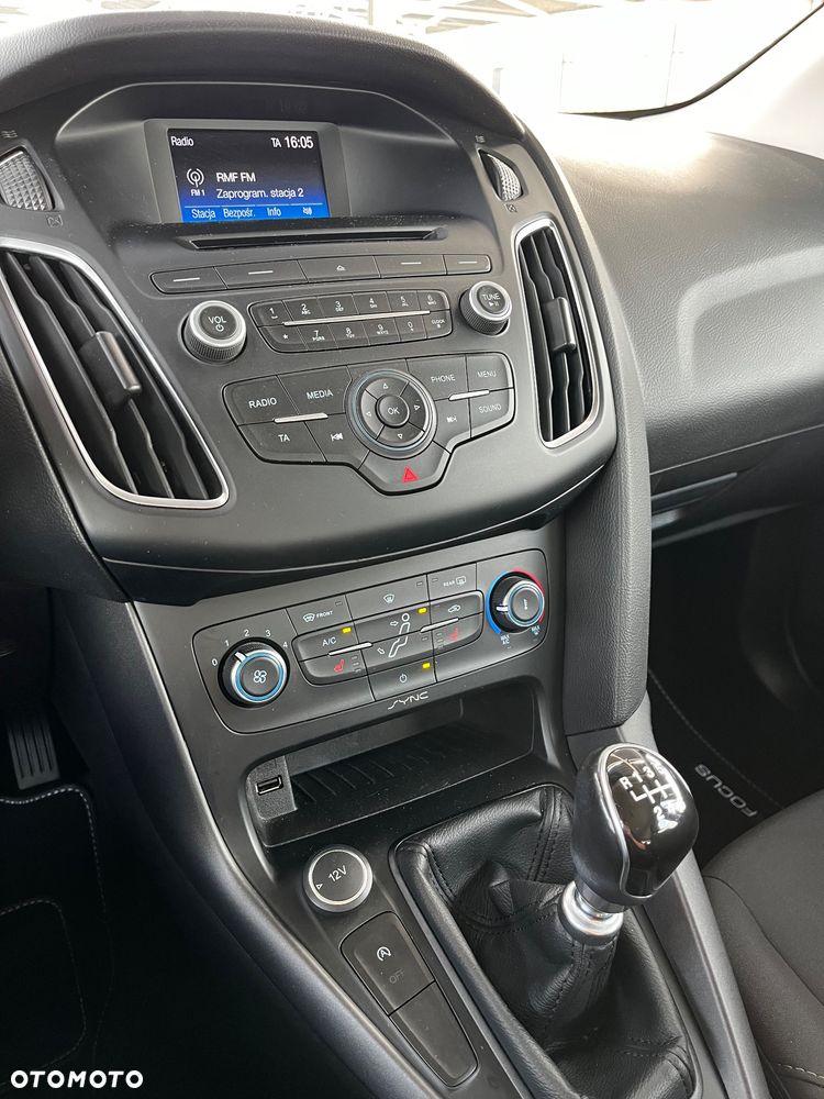 Ford Focus 1.5 EcoBoost Trend ASS - 28