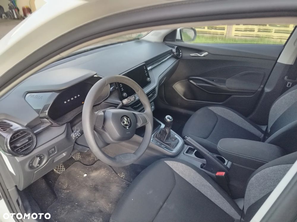 Skoda Fabia 1.0 MPI Style - 9