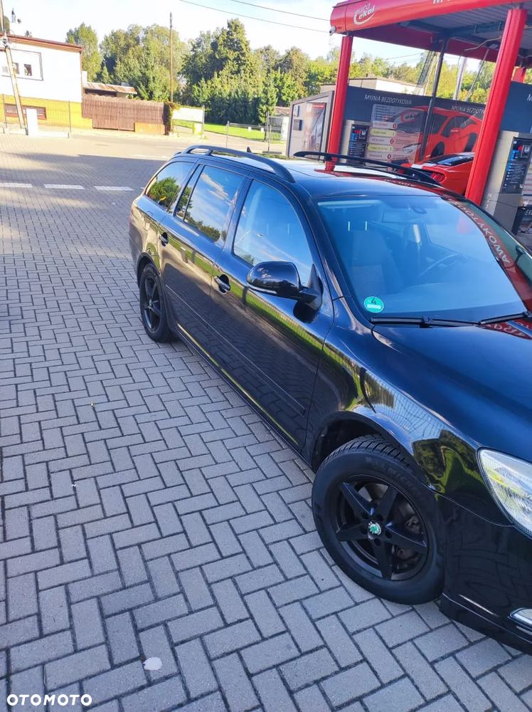 Skoda Octavia 1.8 TSI Ambiente - 2