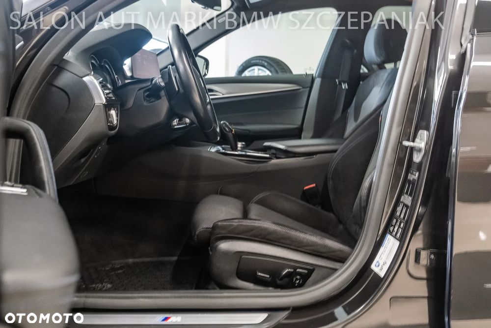 BMW Seria 5 530d xDrive M Sport sport - 19