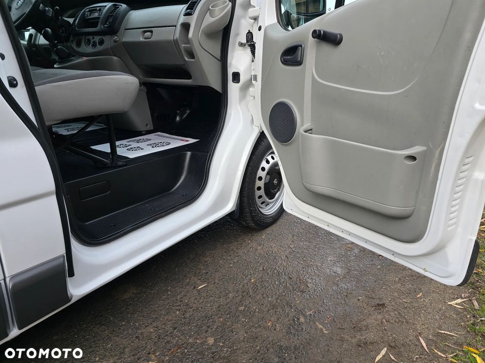 Opel Vivaro - 32