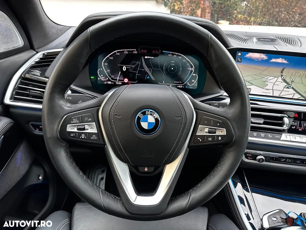BMW X5 xDrive45e - 24