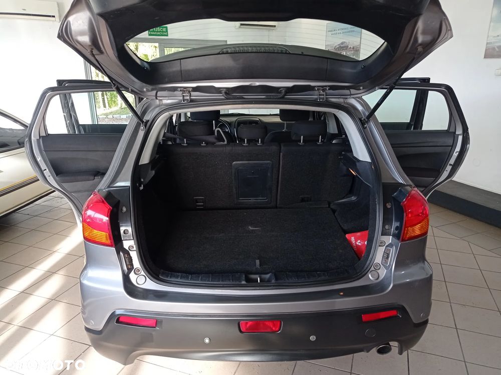 Mitsubishi ASX 1.6 Inform - 18