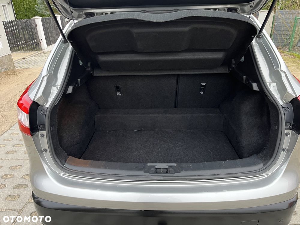 Nissan Qashqai 1.2 DIG-T Visia EU6 - 9