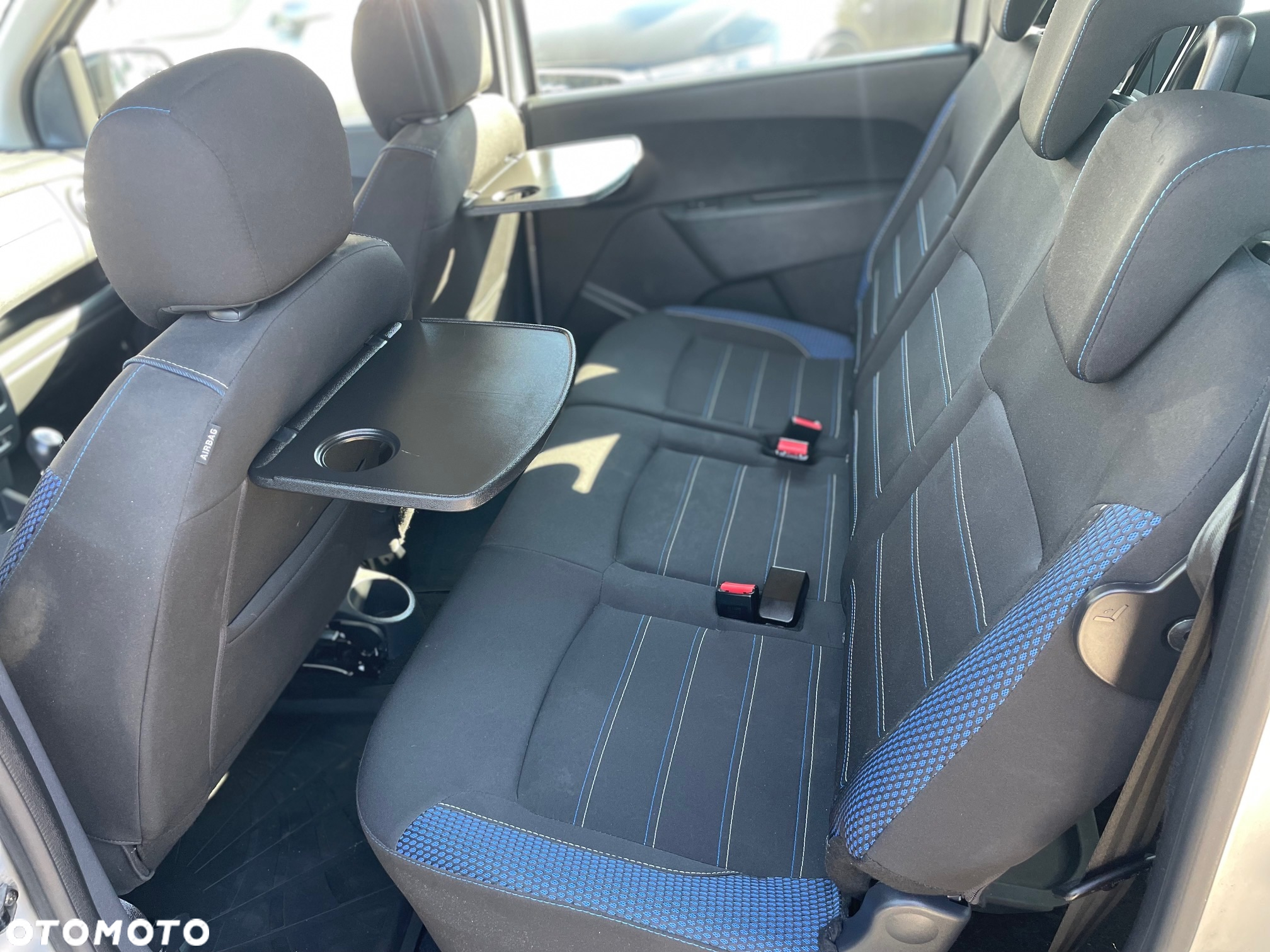 Dacia Lodgy Blue dCi 115 (7-Sitzer) Stepway Selection Blue - 15