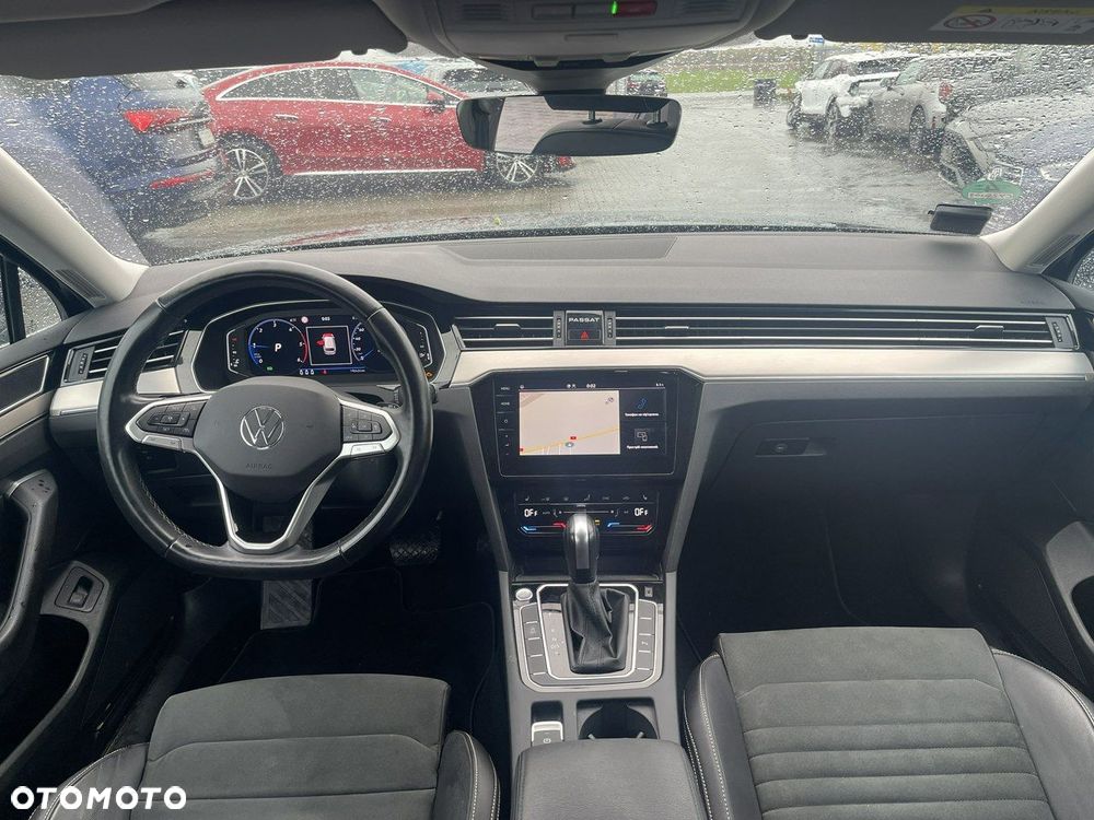 Volkswagen Passat 2.0 TDI Elegance DSG - 10