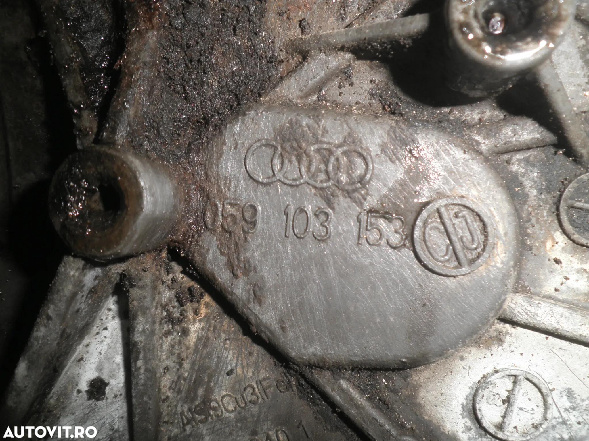 Capac vibrochen Audi A6 C7 2016 3.0 TDI 059103153 - 3