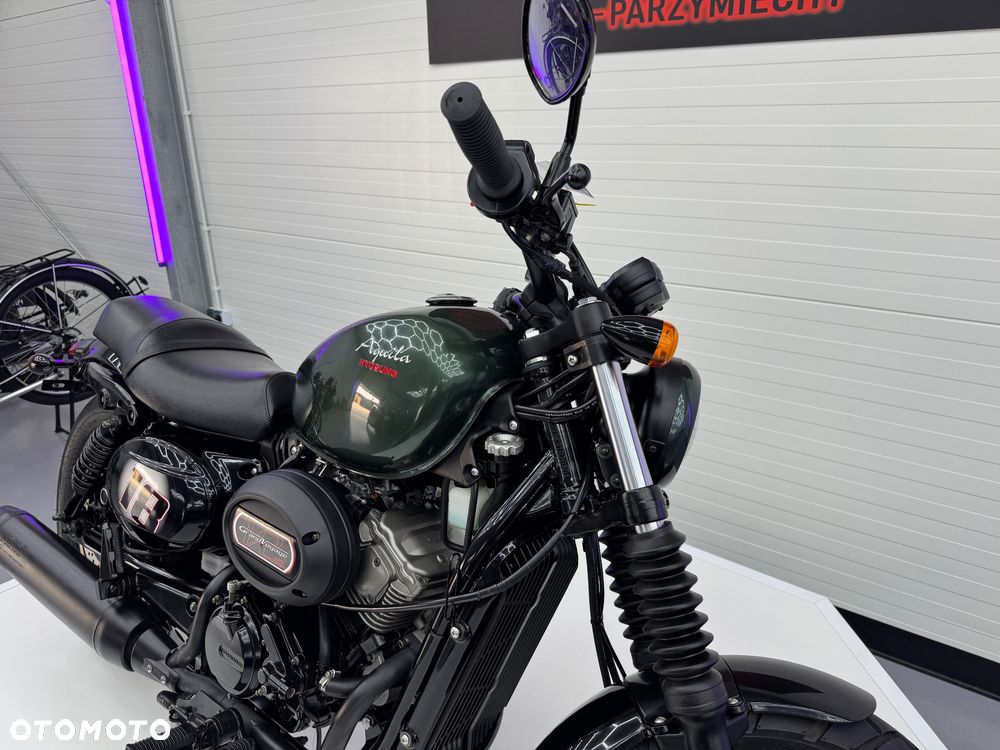 Hyosung GV - 20