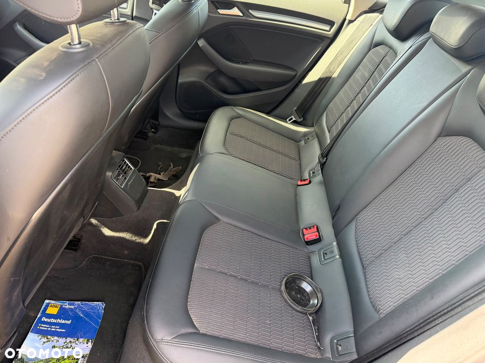 Audi A3 Sportback 2.0 TDI Ambiente - 11