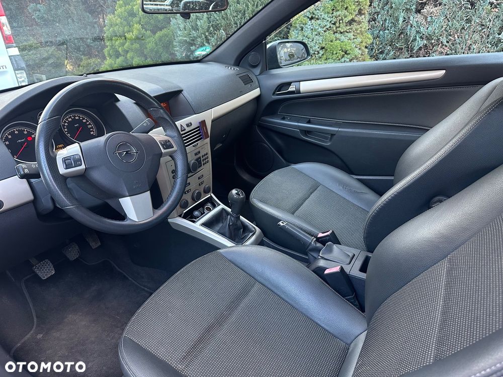 Opel Astra 1.8 Cosmo - 9