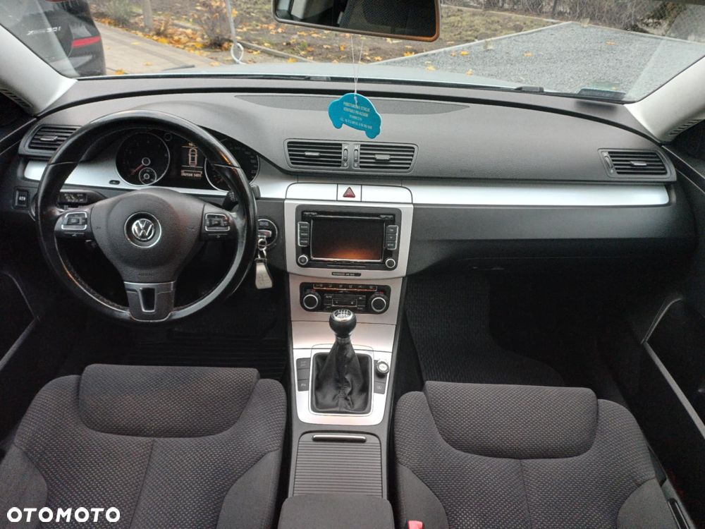 Volkswagen Passat 1.8 TSI Comfortline - 15