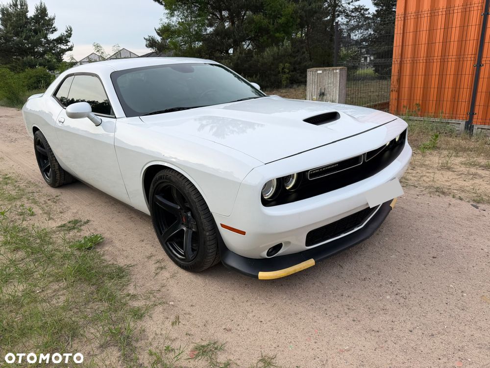 Dodge Challenger - 17