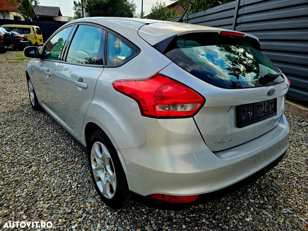 Ford Focus 1.5 EcoBlue Start-Stopp-System ACTIVE - 4
