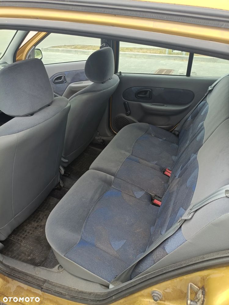 Renault Clio - 8