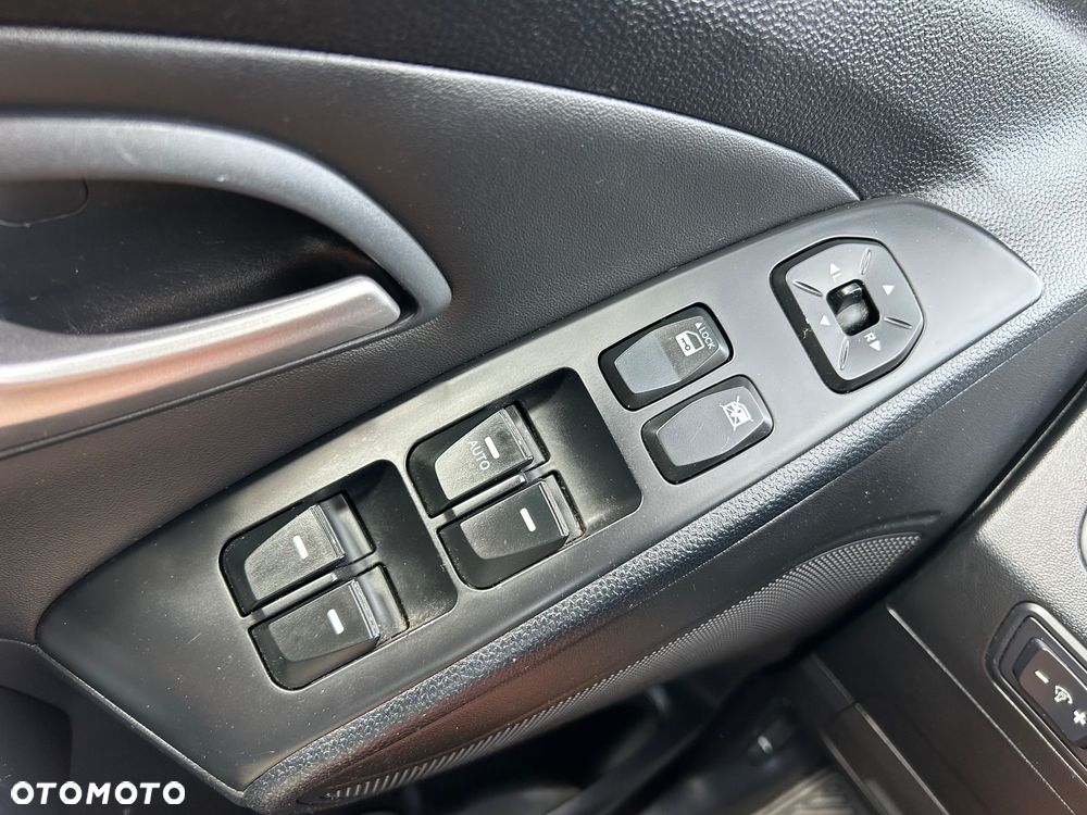 Hyundai ix35 2.0 CRDi 4WD 5 Star Edition - 26