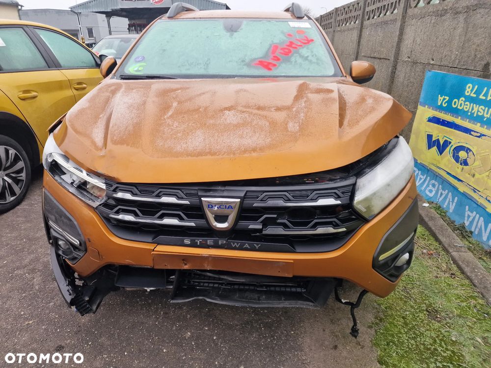 Dacia Sandero Stepway TCe 100 Celebration - 11