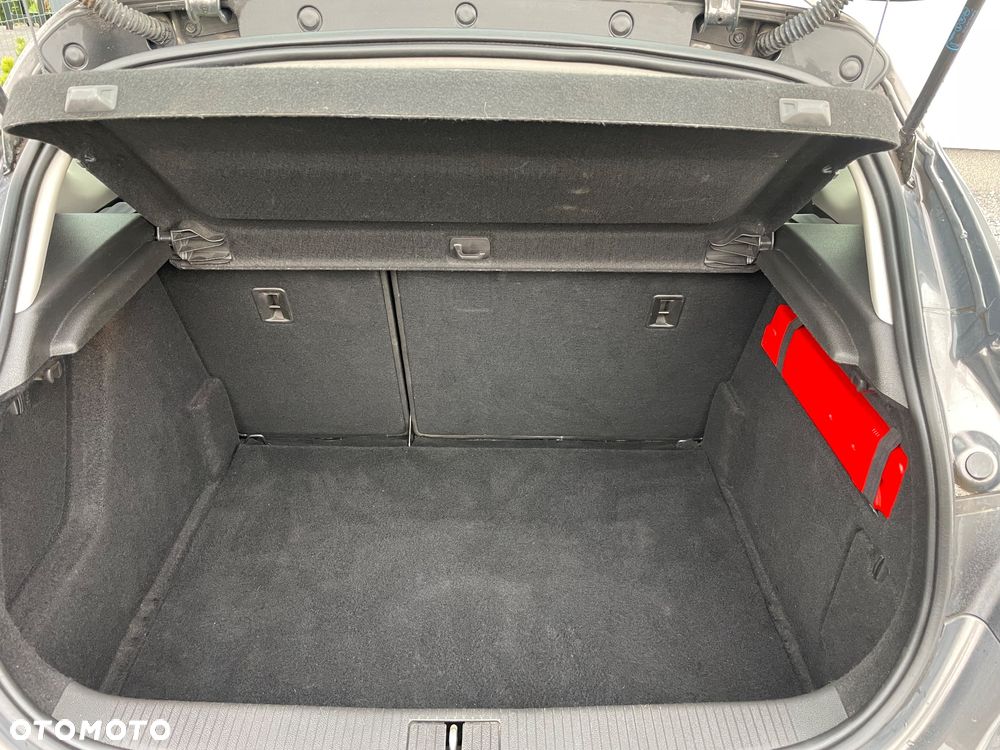 Opel Astra 1.6 Sport EU6 - 15