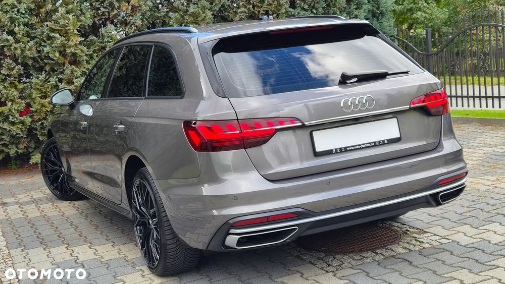 Audi A4 Avant 40 TDI S tronic - 13