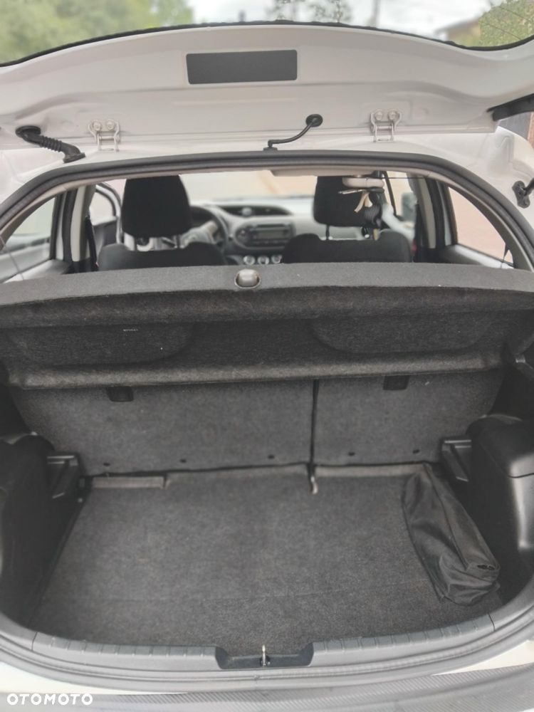 Toyota Yaris 1.33 Active EU6 - 8