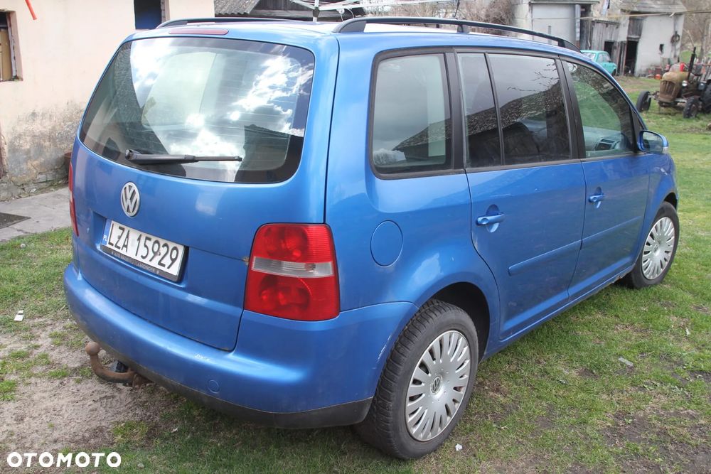 Volkswagen Touran - 2