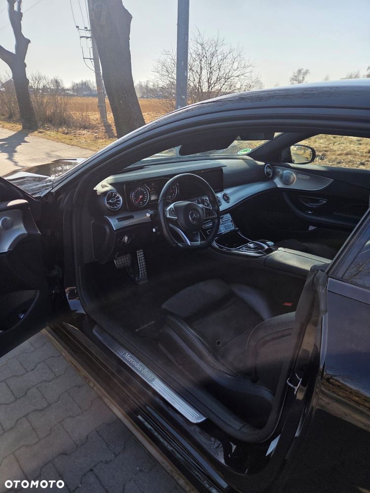 Mercedes-Benz Klasa E 400 4-Matic 9G-TRONIC - 4