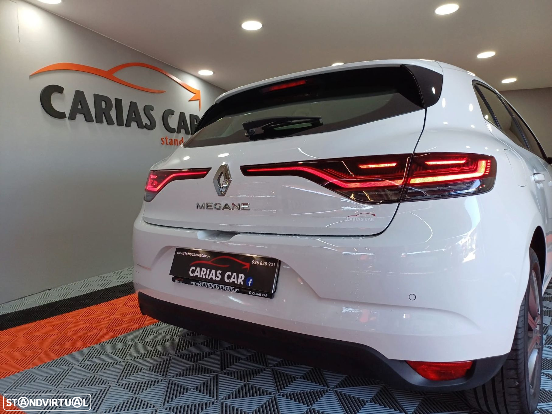 Renault Mégane 1.5 Blue dCi Intens EDC - 9