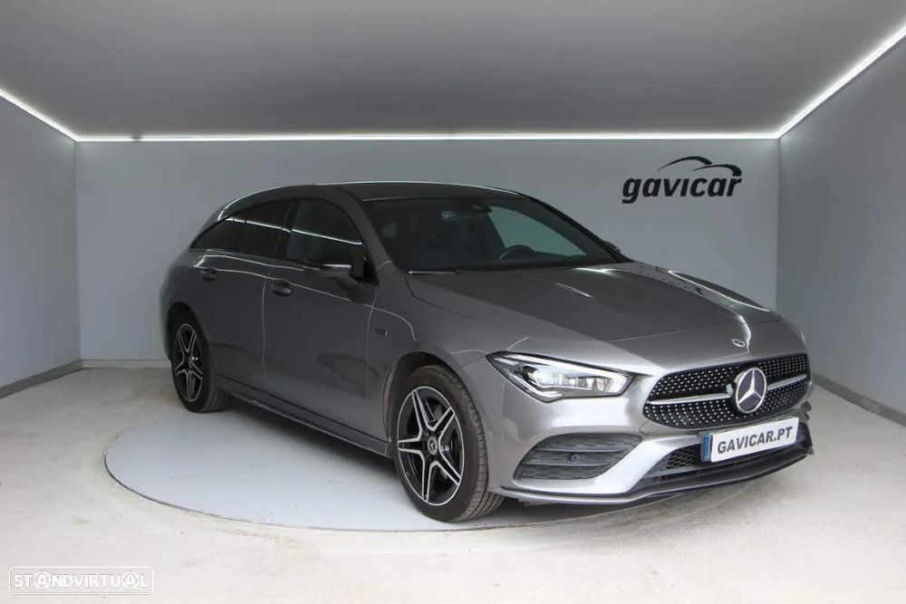 Mercedes-Benz CLA 250 e Shooting Brake AMG Line - 26