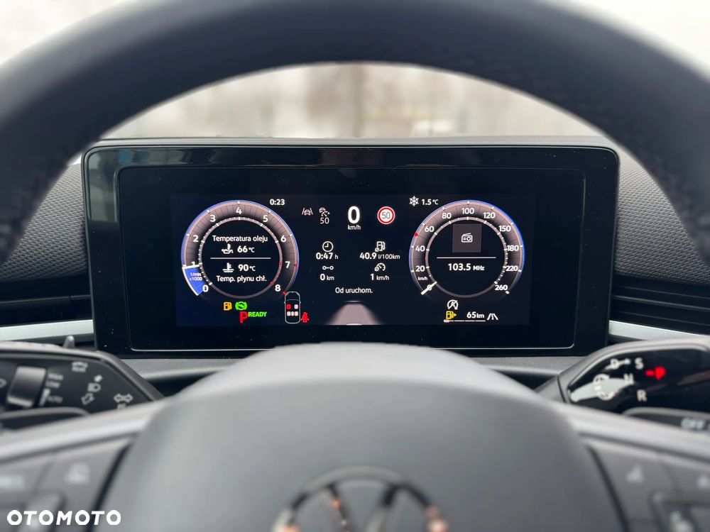 Volkswagen T-Roc 1.5 eTSI OPF DSG R-Line - 15