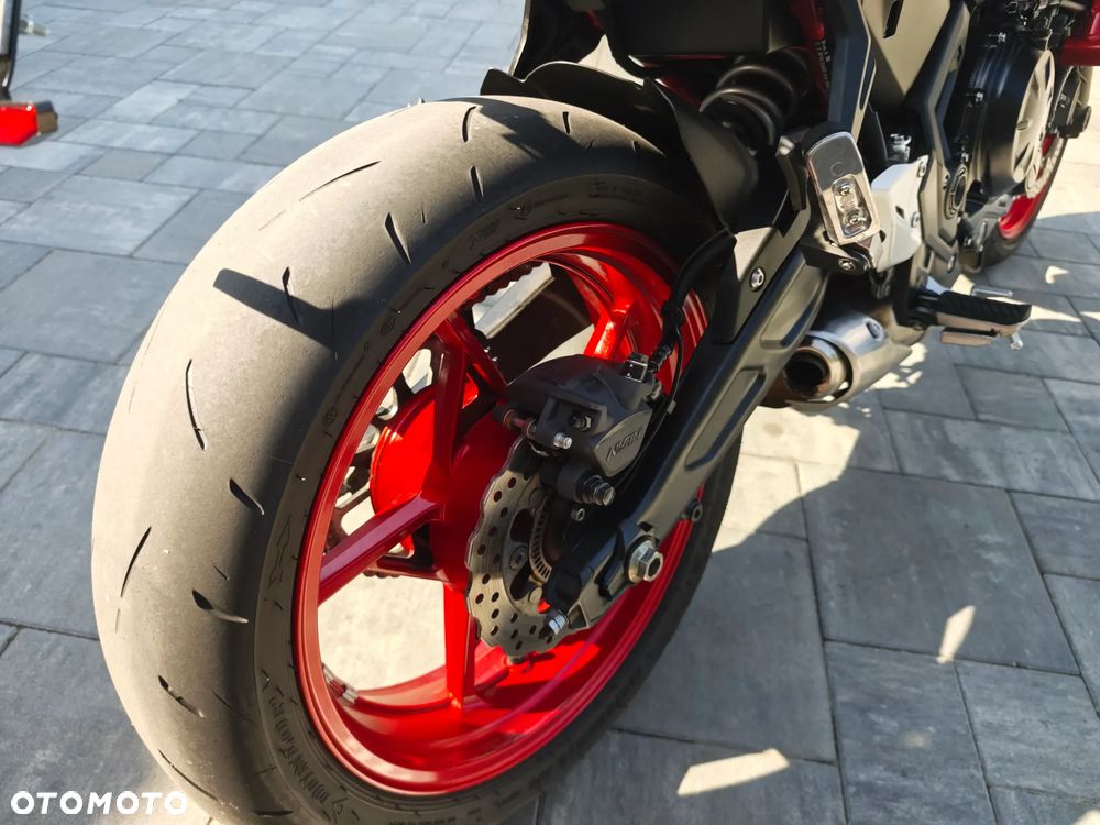 Kawasaki Z 650 - 16