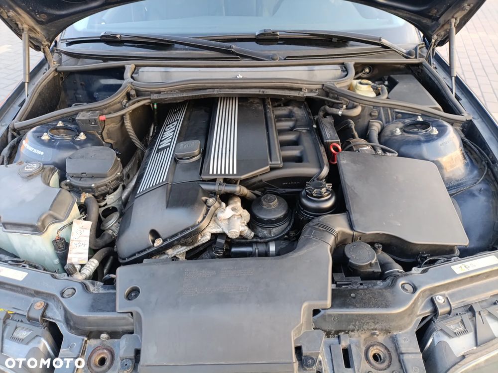 BMW Seria 3 320i Edition Exclusive - 18
