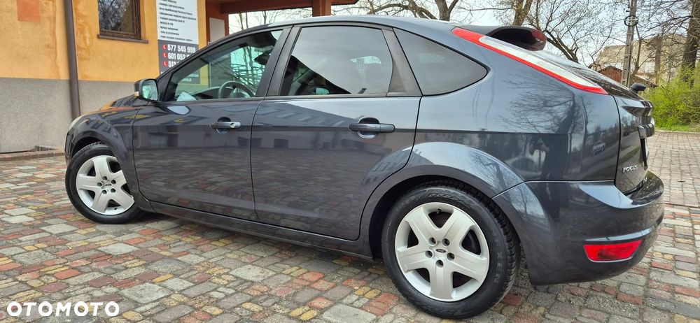 Ford Focus 1.6 16V Sport - 32