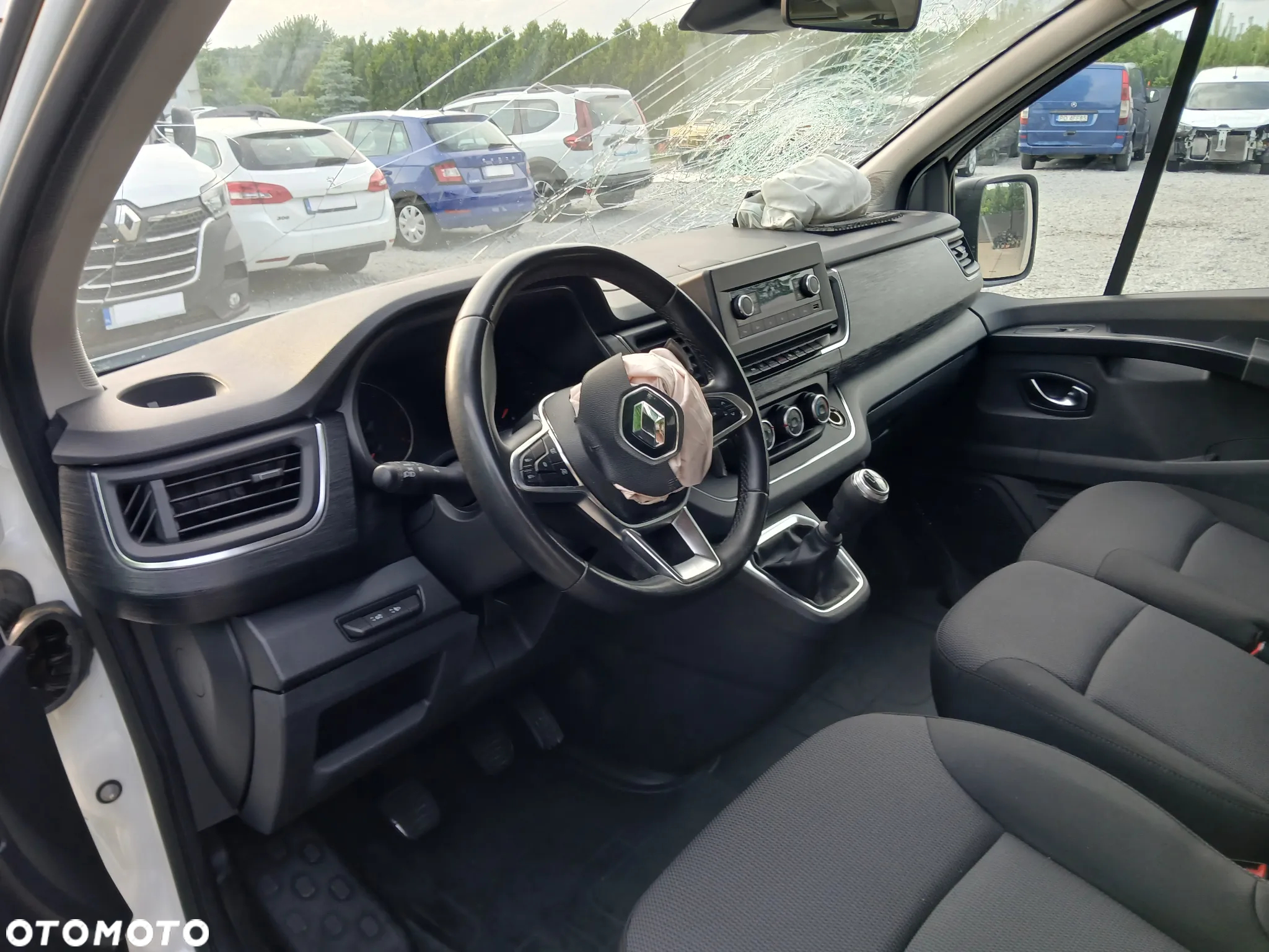 Renault Trafic SpaceClass 2.0 dCi - 16