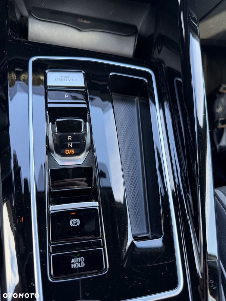 Volkswagen Golf - 11
