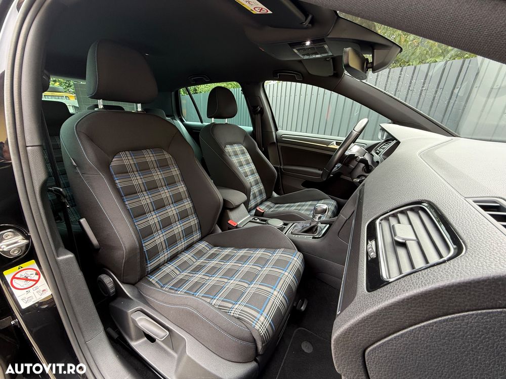 Volkswagen Golf 1.4 GTE Plug-In-Hybrid DSG - 11
