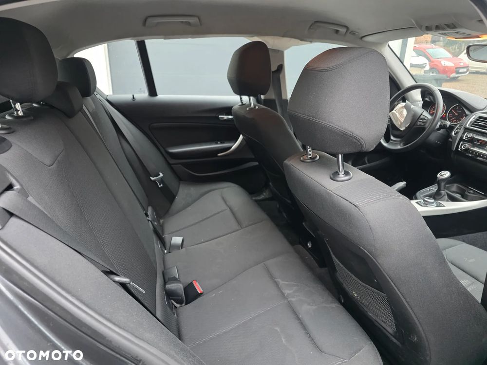 BMW Seria 1 - 30